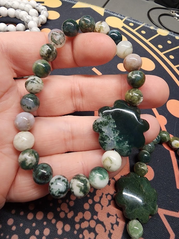 Natural Moss Agate with Flower Accent 8mm Stretch Bracelet