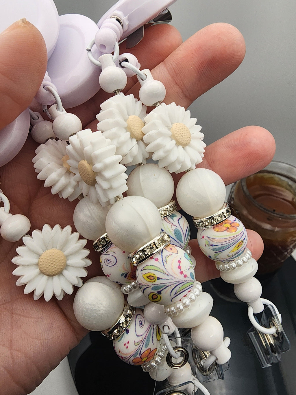 White Daisy Retractable Badge Reel