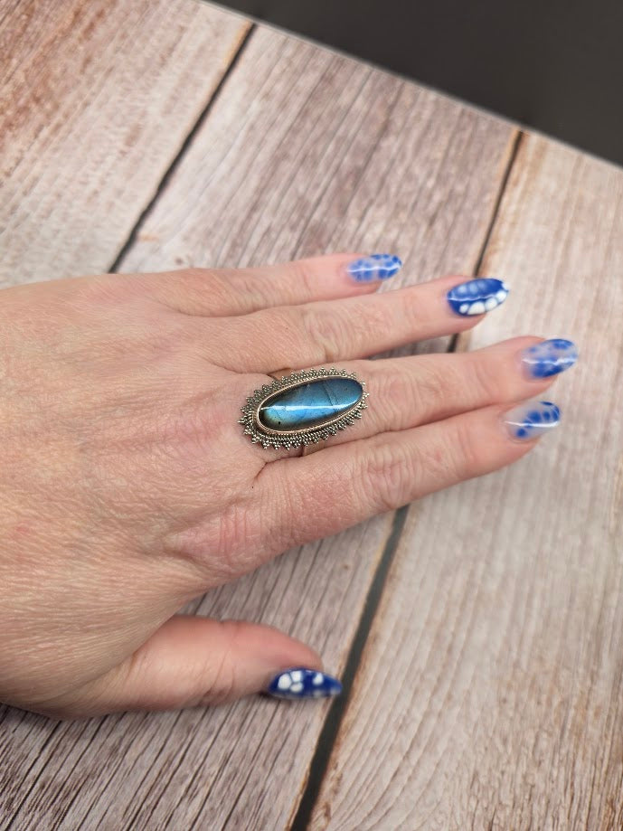 High Flash Blue Oval Labradorite Ring - Solid 925 Sterling Silver Ring - Size 12