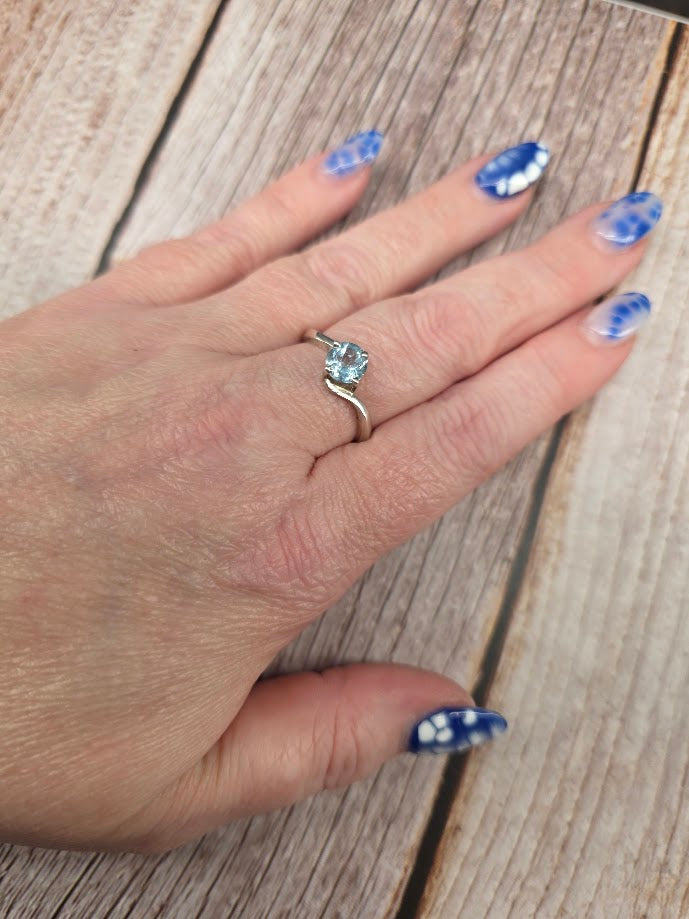Solitaire Blue Topaz Ring - Solid 925 Sterling Silver Ring - Size 9.5