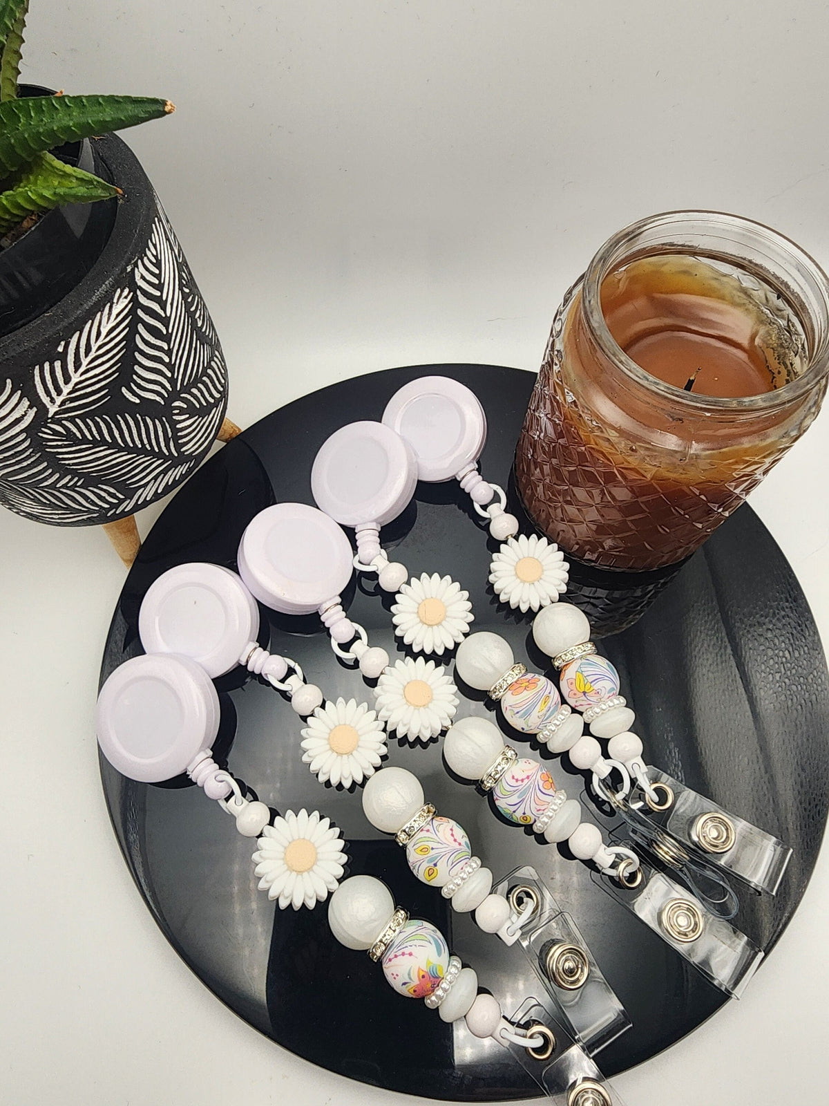 White Daisy Retractable Badge Reel