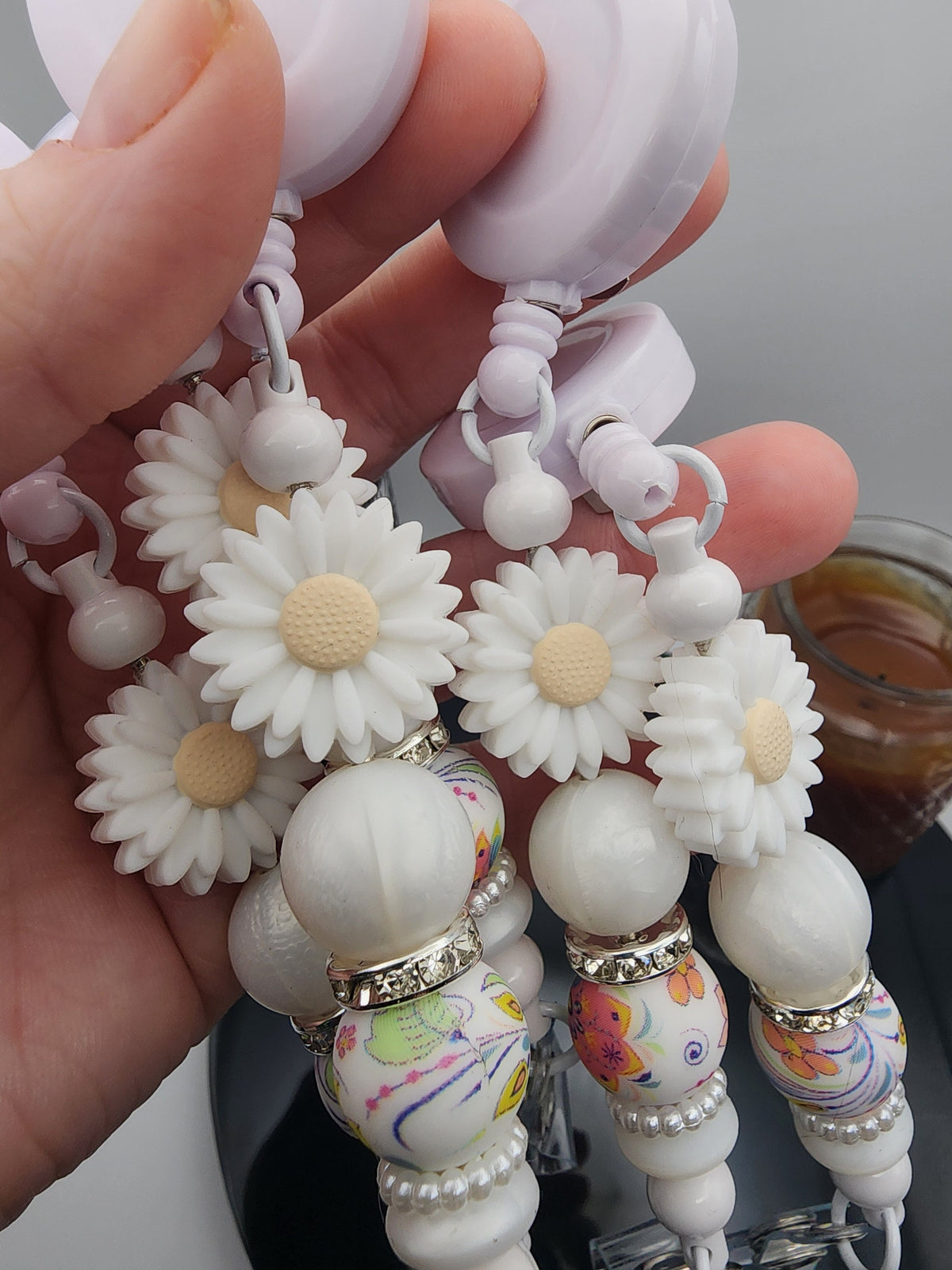 White Daisy Retractable Badge Reel
