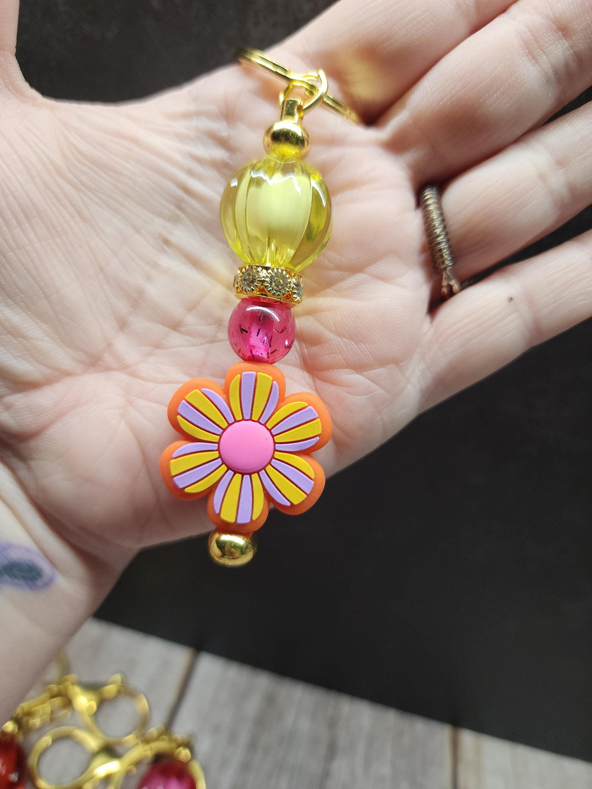 Retro Flower Themed Bar Keychains