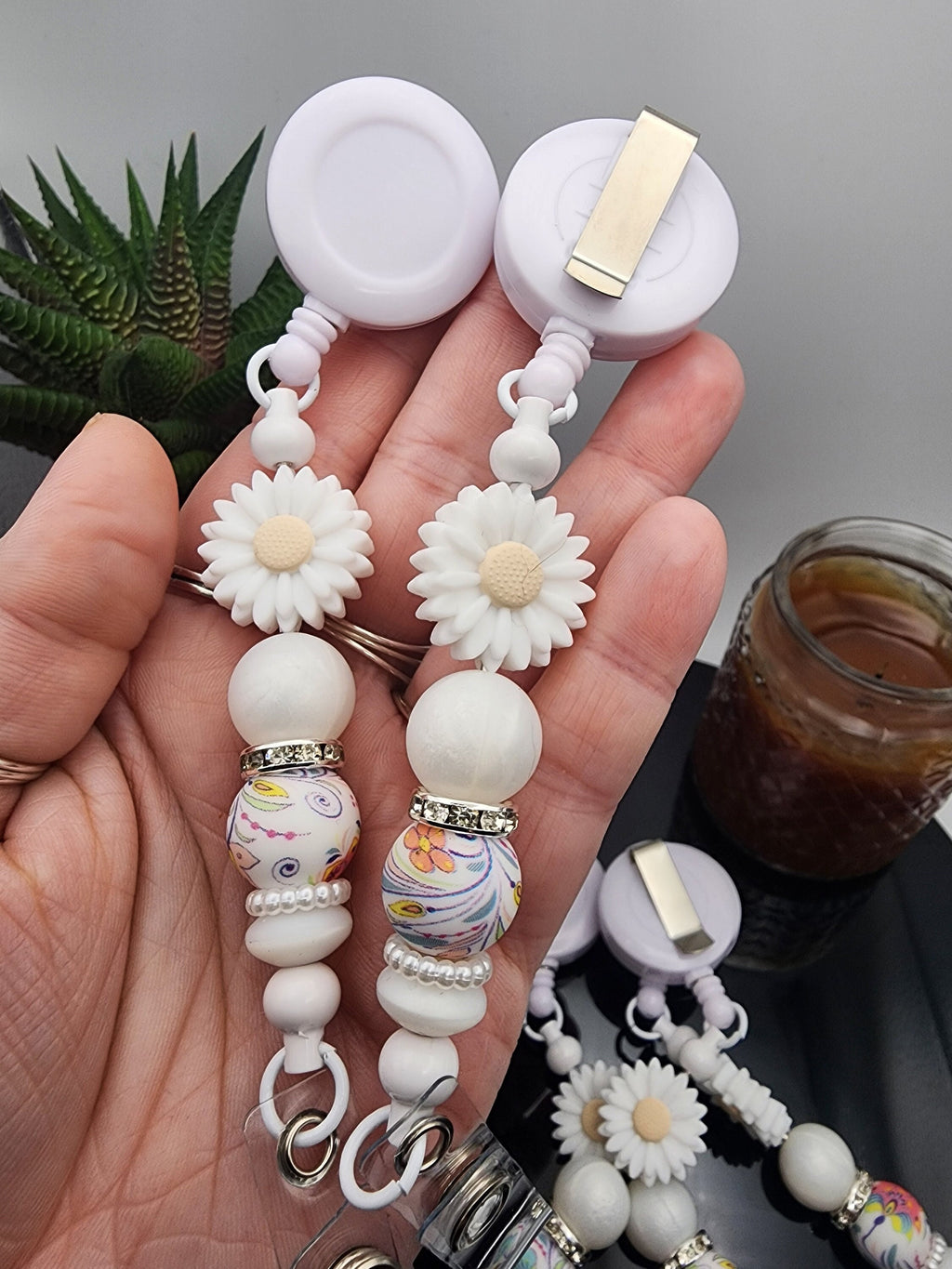 White Daisy Retractable Badge Reel
